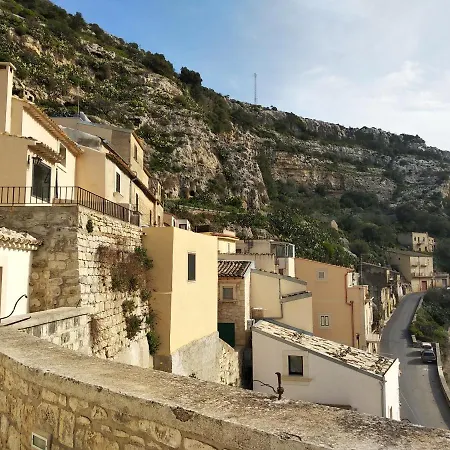 La Grotta Di Nonna Minicchia N 49 Scicli
