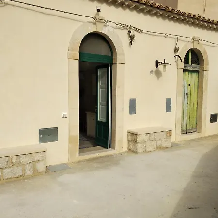 La Grotta Di Nonna Minicchia N 49 *